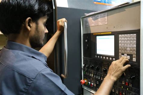 cnc machine maintenance training in delhi|cnc courses in Delhi.